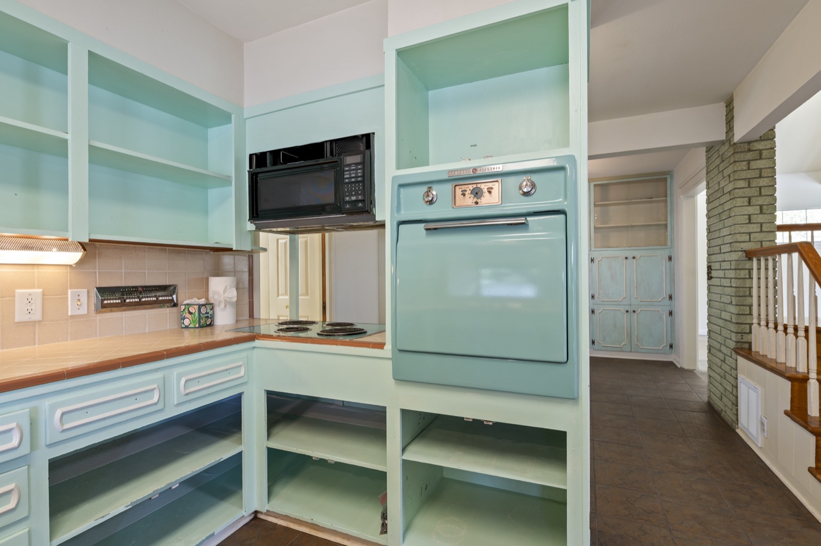 El Campo Mid-Century Home, Photo 6