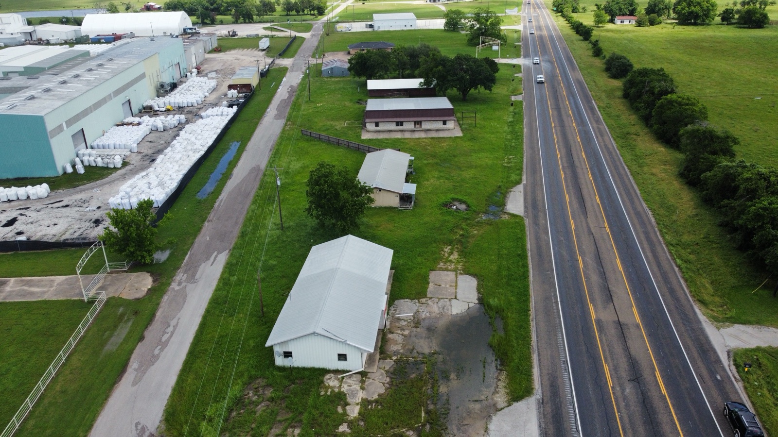 Mexia Commercial Property, Photo 1