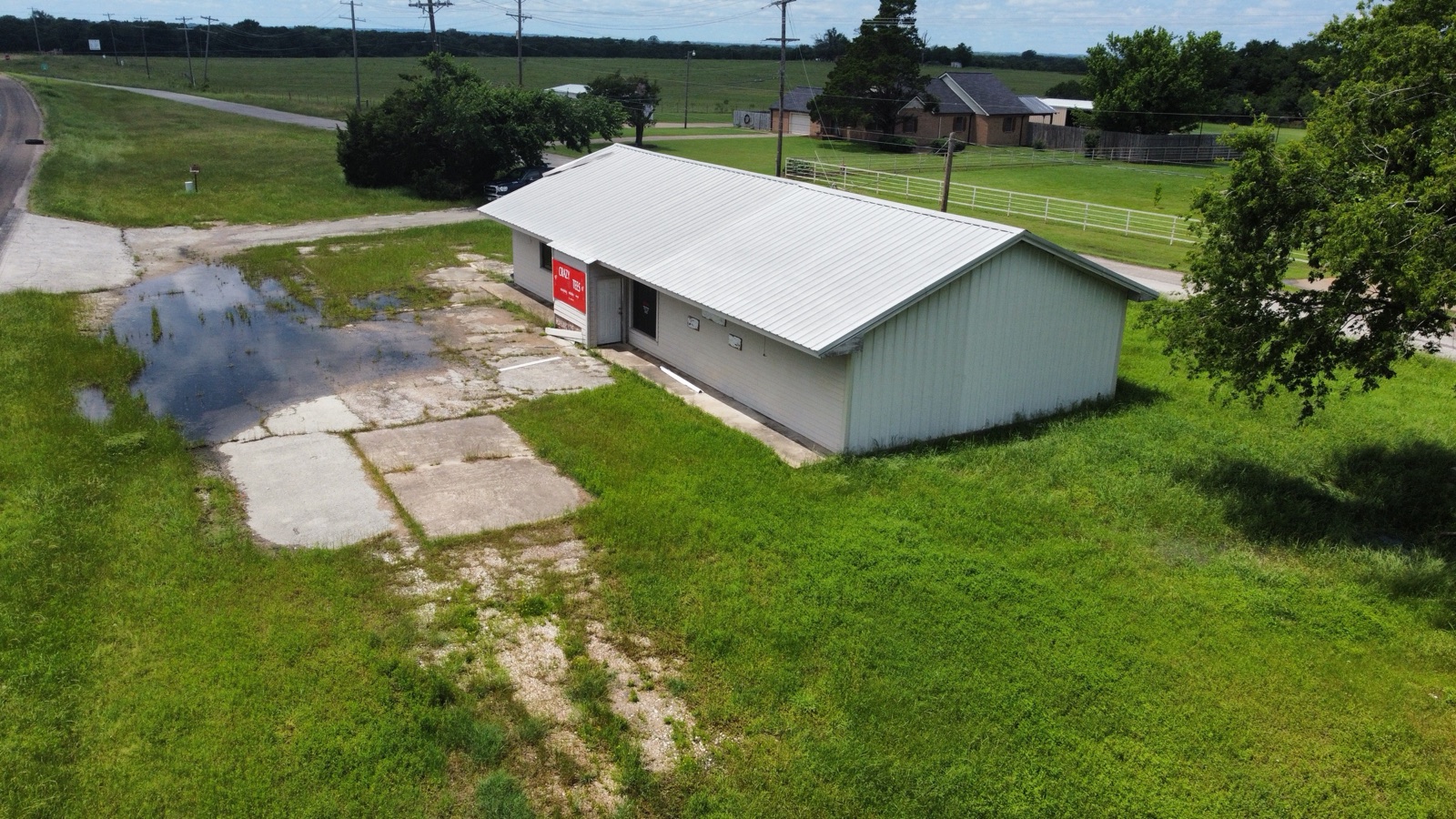 Mexia Commercial Property, Photo 2